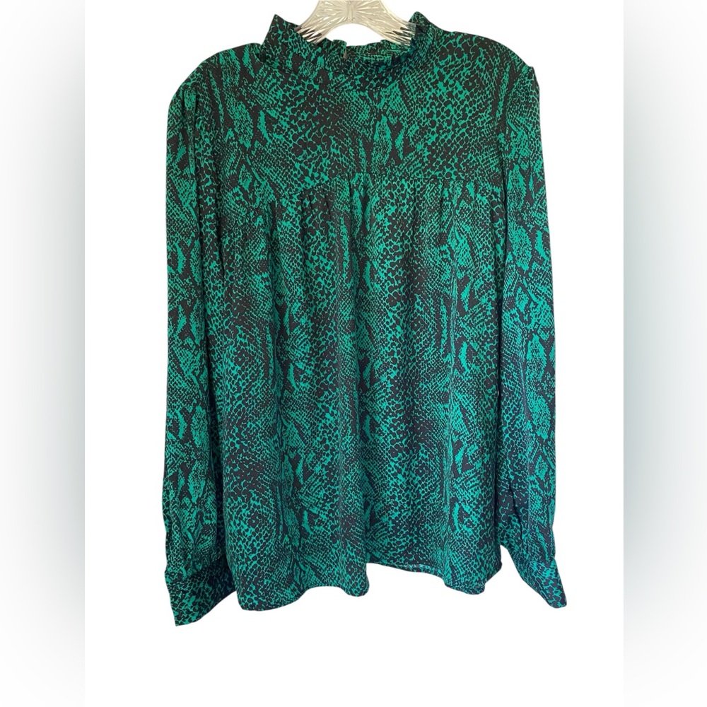Who What Wear Long Sleeve Top Green Black Size Large